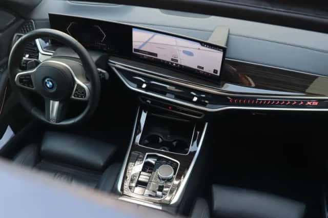 BMW X5 (2025) thumbnail 16