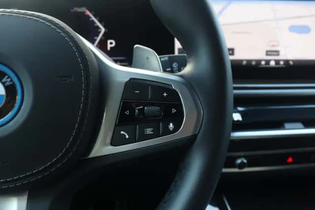 BMW X5 (2025) thumbnail 23