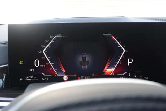 BMW X5 (2025) thumbnail 24