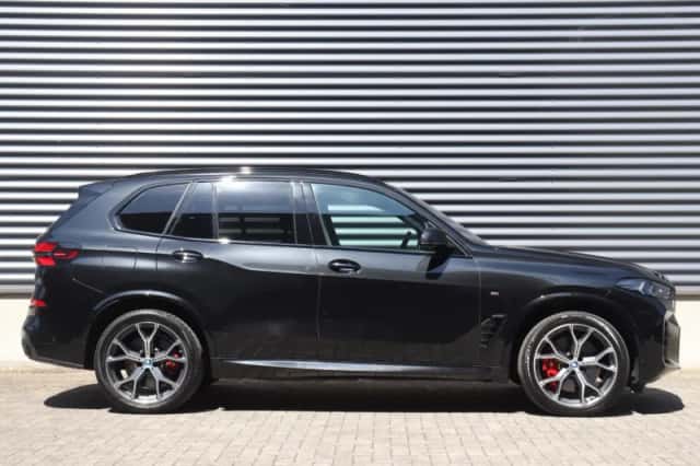BMW X5 (2025) thumbnail 5