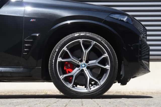 BMW X5 (2025) thumbnail 6