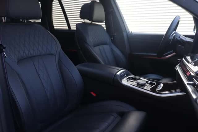 BMW X5 (2025) thumbnail 10
