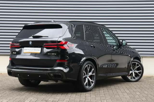 BMW X5 (2025) thumbnail 2