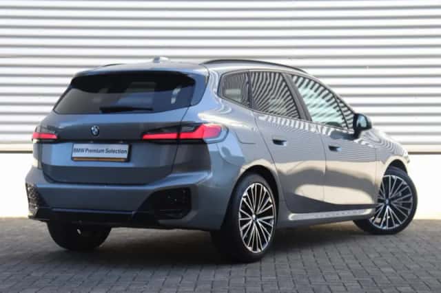 BMW 2-Serie (2023) thumbnail 2