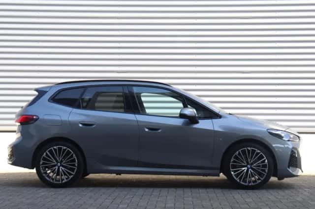 BMW 2-Serie (2023) thumbnail 5