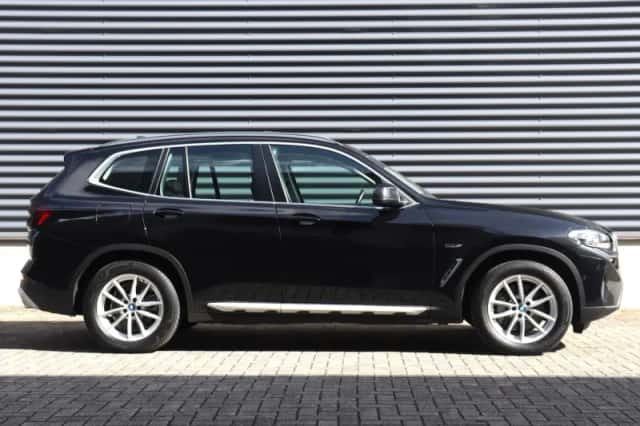 BMW X3 (2022) thumbnail 5