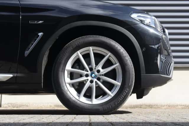 BMW X3 (2022) thumbnail 6