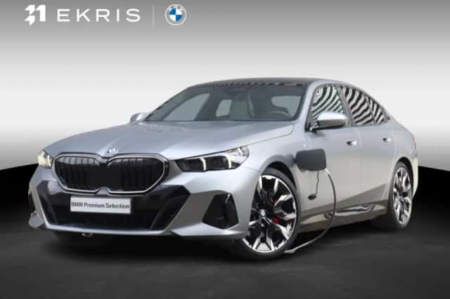 BMW 5-Serie (2024) thumbnail 1