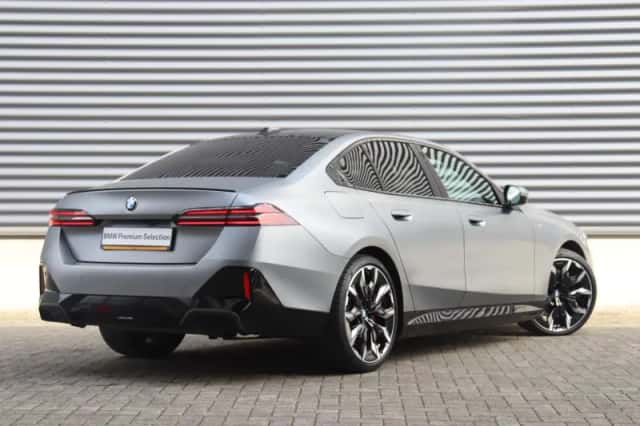 BMW 5-Serie (2024) thumbnail 2