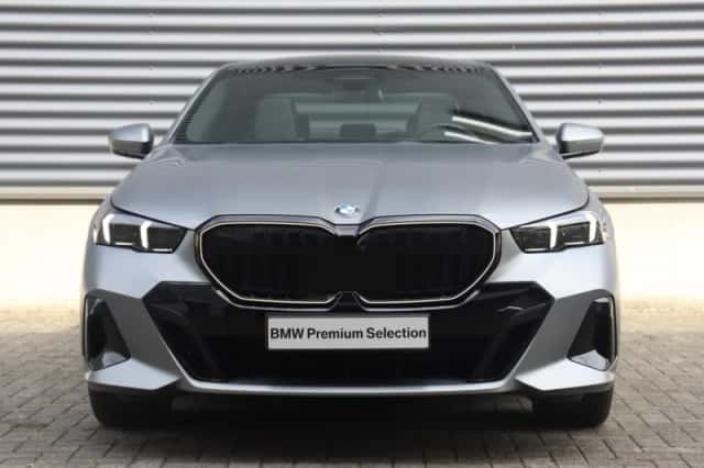 BMW 5-Serie (2024) thumbnail 3