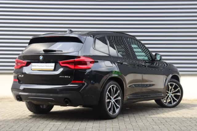 BMW X3 (2021) thumbnail 2