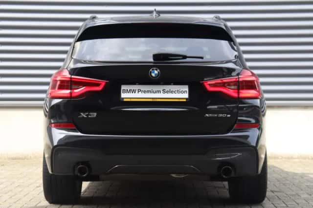 BMW X3 (2021) thumbnail 4