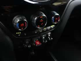 MINI Countryman (2021) thumbnail 16