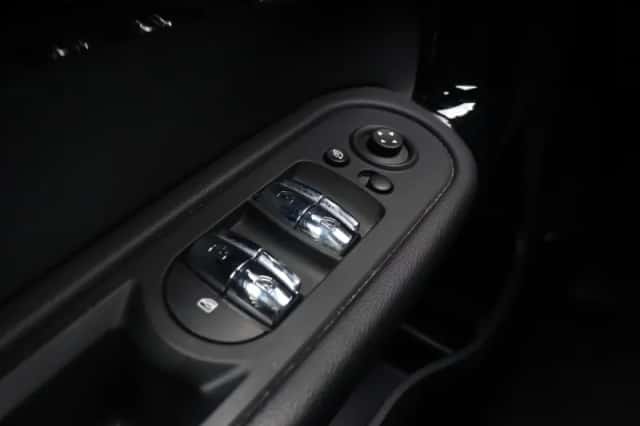 MINI Countryman (2021) thumbnail 30