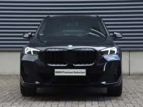 BMW X1 (2022) thumbnail 3