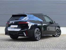 BMW iX (2025) thumbnail 2
