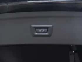 BMW iX (2025) thumbnail 13