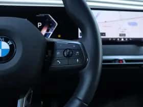 BMW iX (2025) thumbnail 18