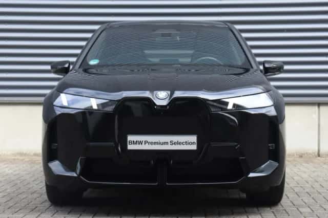 BMW iX (2025) thumbnail 3
