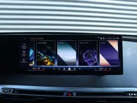 BMW iX (2025) thumbnail 22