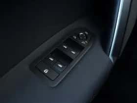 BMW iX (2025) thumbnail 27