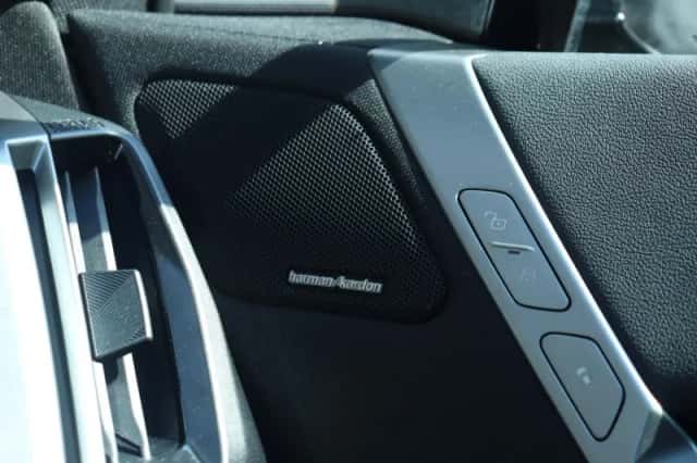 BMW iX (2025) thumbnail 28