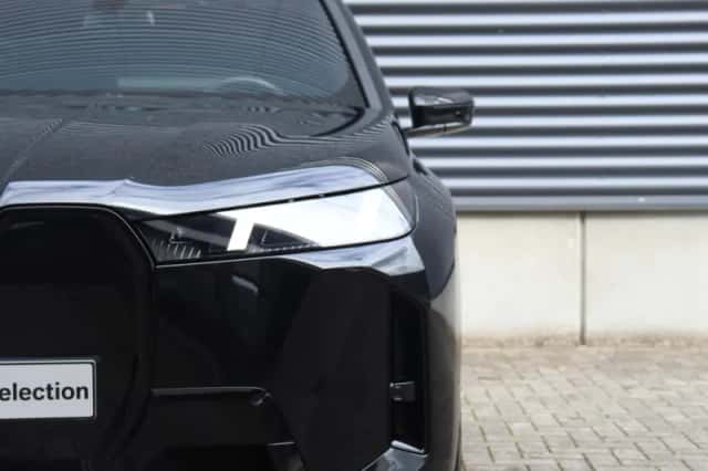 BMW iX (2025) thumbnail 31