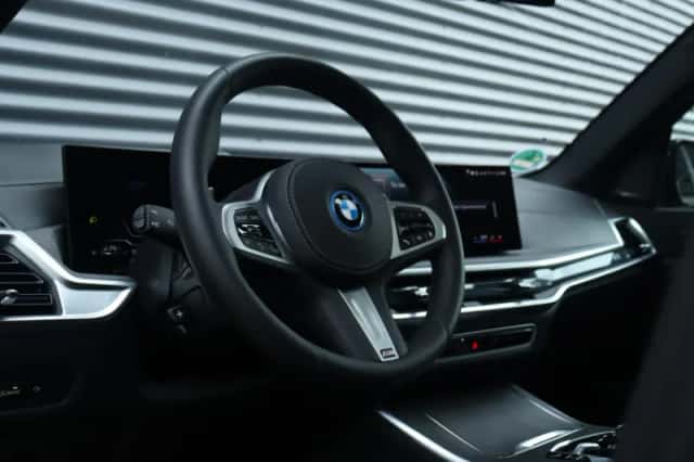 BMW X5 (2025) thumbnail 15