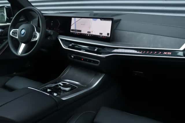 BMW X5 (2025) thumbnail 18