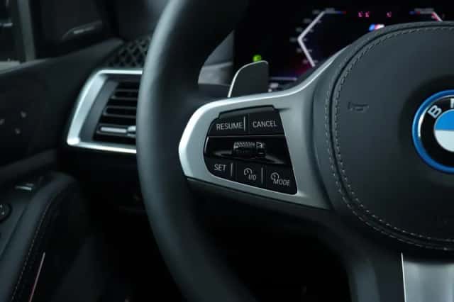 BMW X5 (2025) thumbnail 24