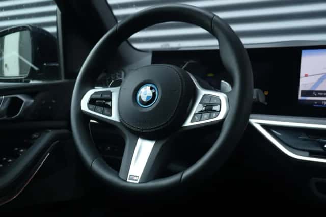 BMW X5 (2025) thumbnail 38