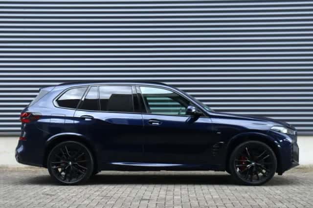 BMW X5 (2025) thumbnail 5