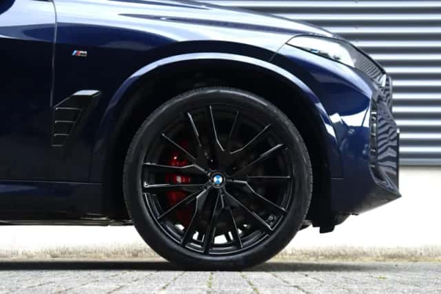 BMW X5 (2025) thumbnail 6