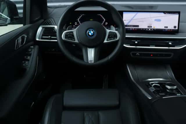 BMW X5 (2025) thumbnail 9