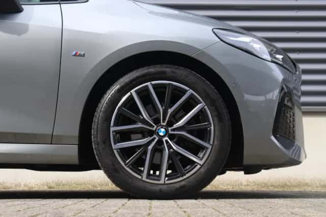 BMW 2-Serie (2023) thumbnail 6