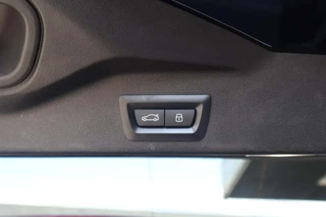 BMW X5 (2023) thumbnail 11