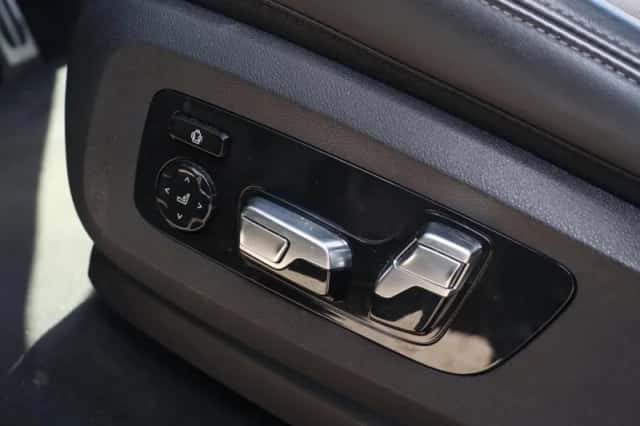 BMW X5 (2023) thumbnail 14
