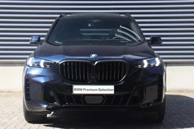 BMW X5 (2023) thumbnail 3