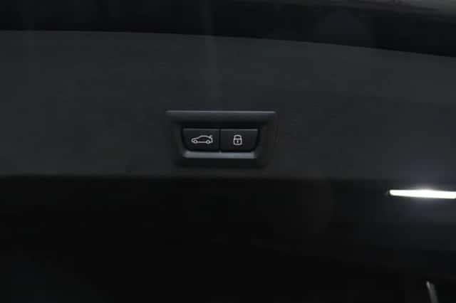 BMW XM (2024) thumbnail 14