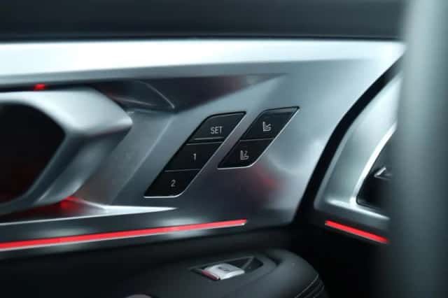 BMW XM (2024) thumbnail 35