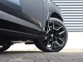 BMW XM (2024) thumbnail 7
