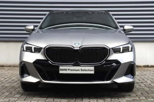 BMW 5-Serie (2025) thumbnail 2