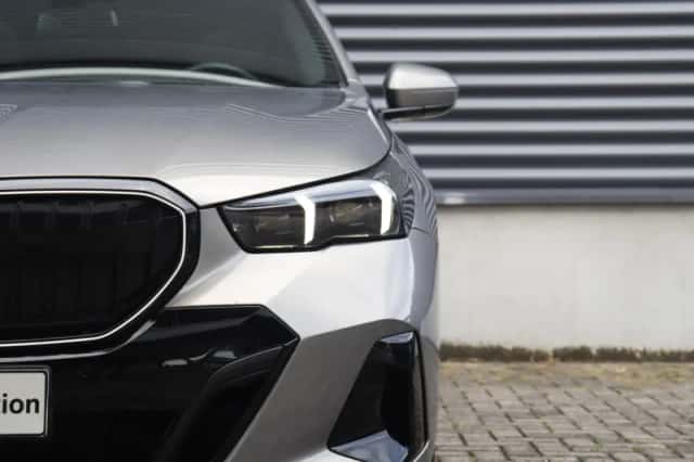 BMW 5-Serie (2025) thumbnail 3