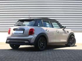 MINI 5-deurs (2022) thumbnail 2