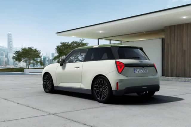 MINI Cooper (2026) thumbnail 2
