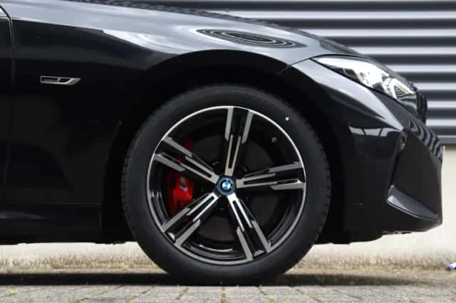 BMW 3-Serie (2023) thumbnail 6