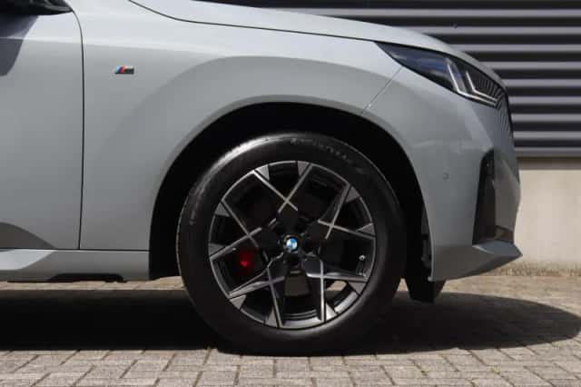 BMW X3 (2025) thumbnail 6