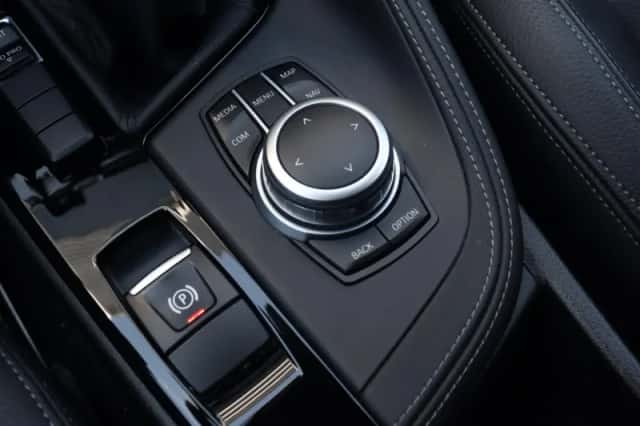 BMW X1 (2022) thumbnail 11