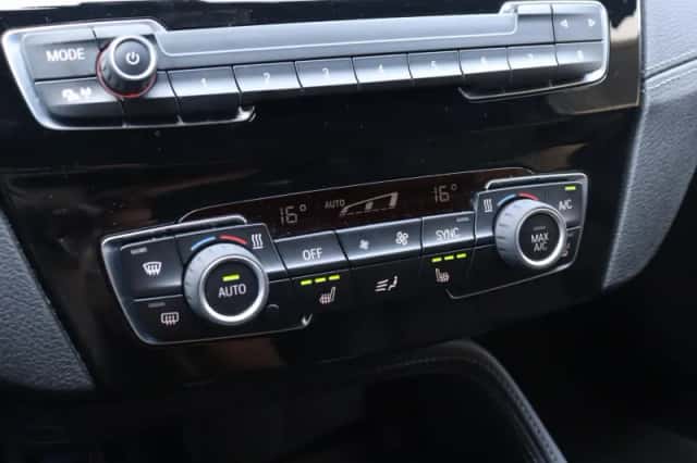 BMW X1 (2022) thumbnail 10