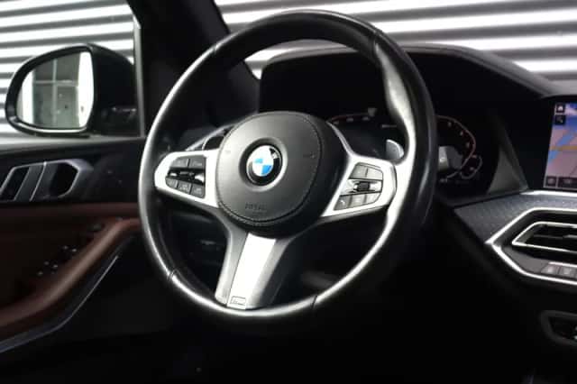 BMW X5 (2020) thumbnail 36